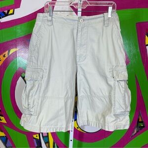 Arizona, Cargo Shorts. Size 34. In excellent condition!